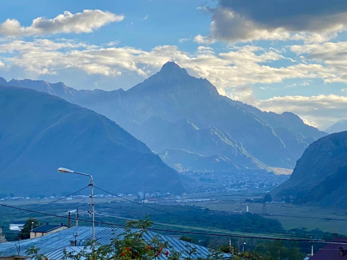 Hotel Kazbegi 1963 Exteriör bild