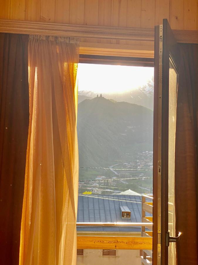 Hotel Kazbegi 1963 Exteriör bild