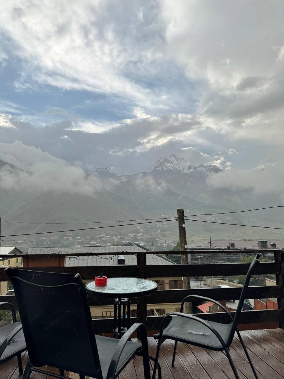 Hotel Kazbegi 1963 Exteriör bild